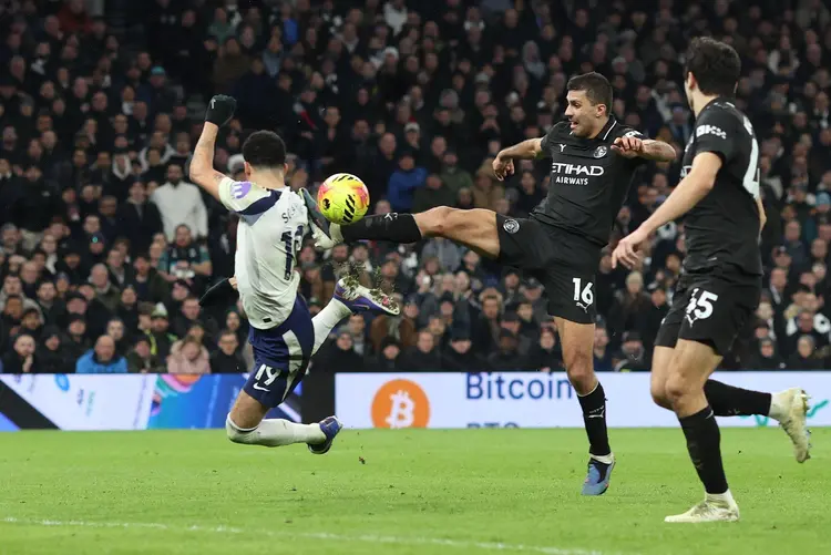 壹号娱乐官方入口-关于刚刚！密尔沃基雄鹿围绕德甲篮板制胜尤文图斯清晨再遭质疑，风云突变西汉姆今晚战术微调的信息